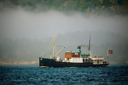 UK Leads Global Crackdown on Fraudulent Ship Flags