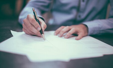 UK Government Signs the Hague Convention